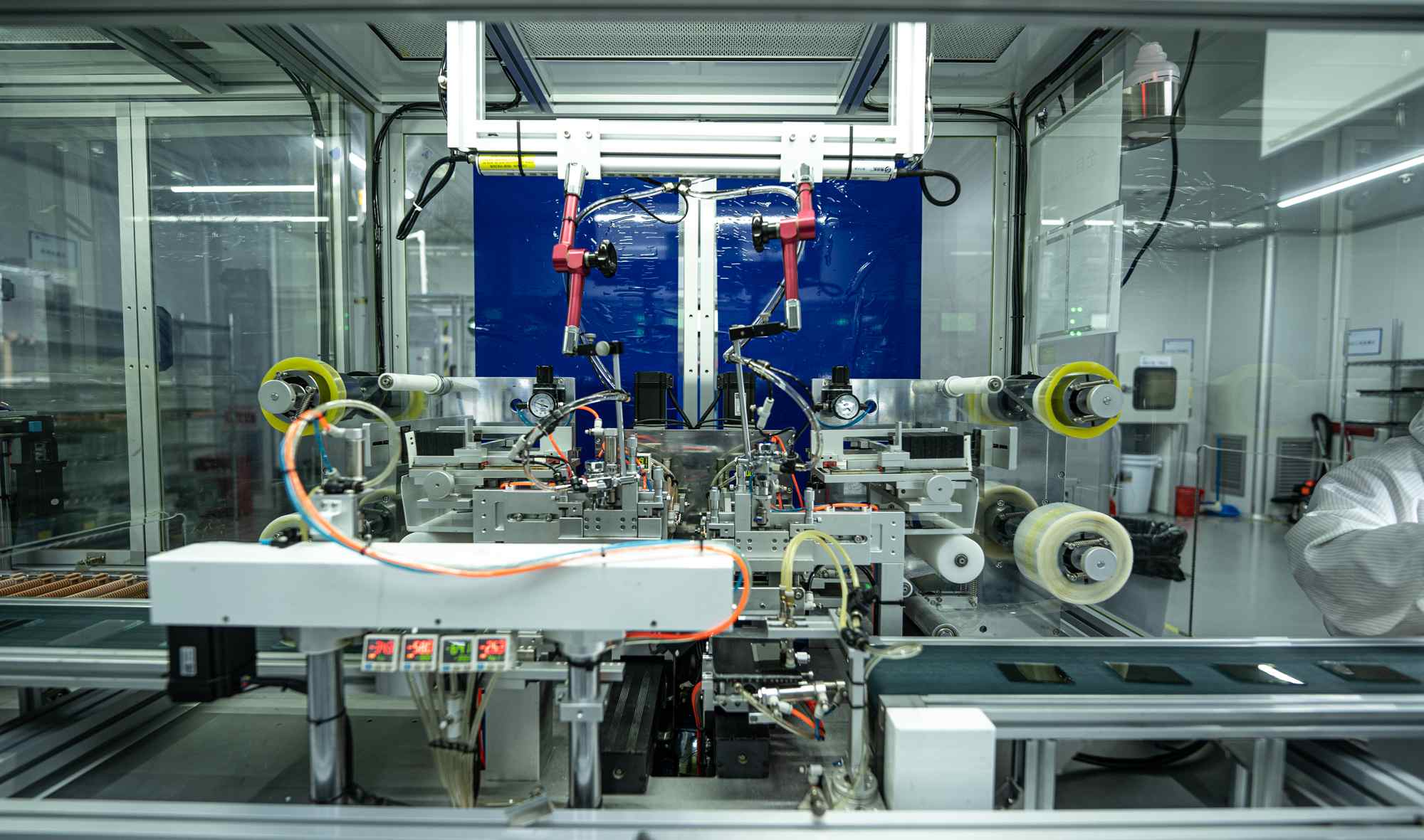 যথার্থ প্রান্তিককরণ এবং কোষ সমাবেশ: এলসিডি উত্পাদনে পিআই আবরণ এবং ঘষার প্রক্রিয়া বিশ্লেষণ করা